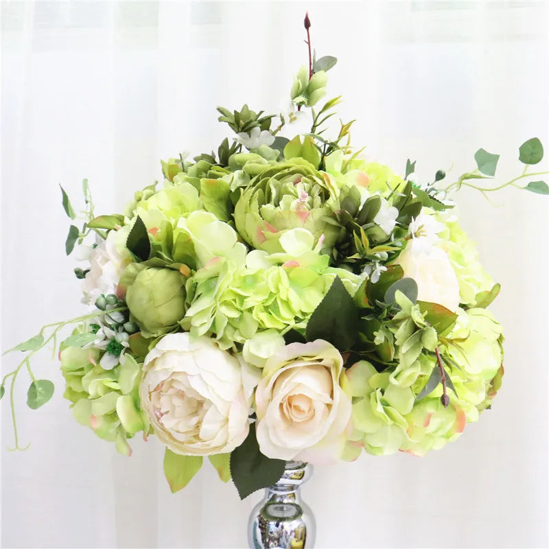Bola Floral de Rosas, Hortênsias e Peônias – Centro de Mesa para Casamento e Festas