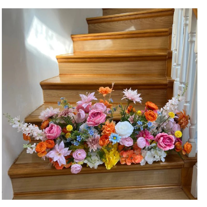 Arranjo de Rosas e Delphinium – Decoração para Casamento e Eventos