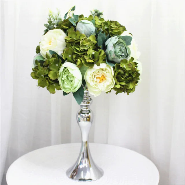 Bola Floral de Rosas, Hortênsias e Peônias – Centro de Mesa para Casamento e Festas