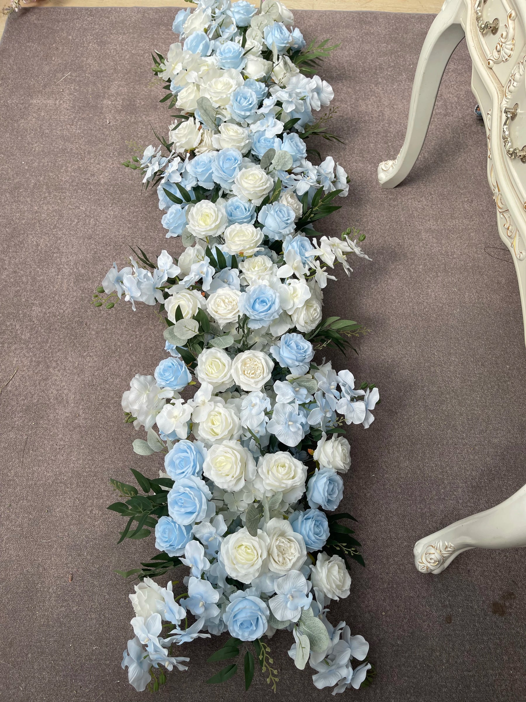 Caminho de Flores – Centro de Mesa e Decoração para Casamento e Festas