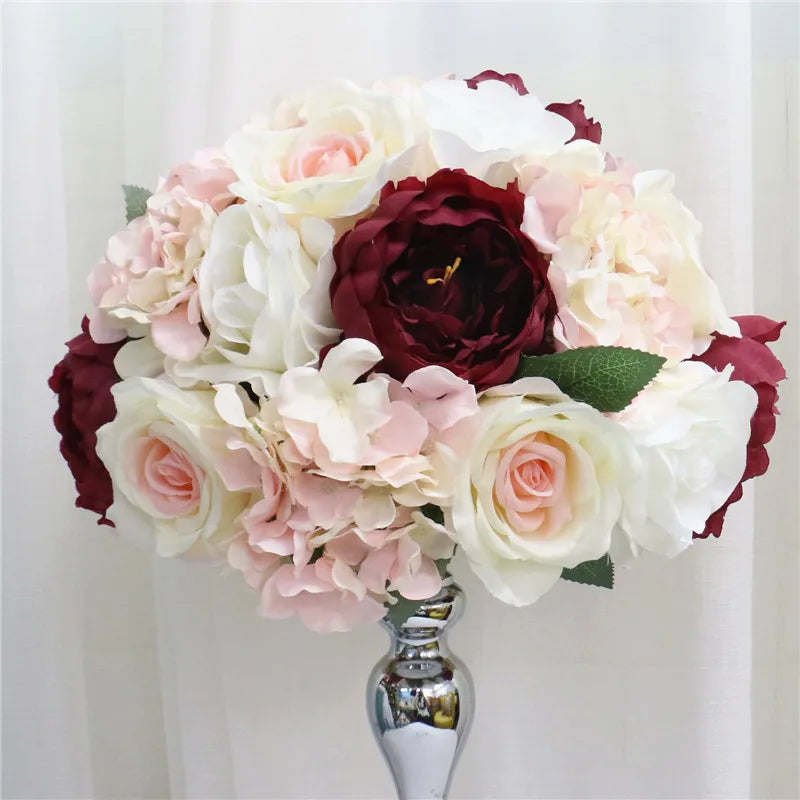 Bola Floral de Rosas, Hortênsias e Peônias – Centro de Mesa para Casamento e Festas