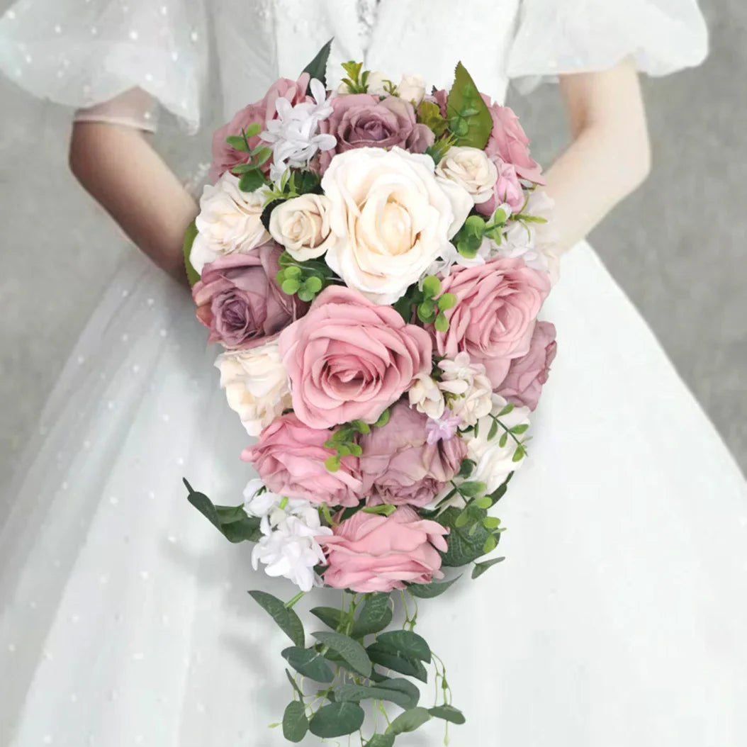 Buquê de Noiva – Acessório para Casamento e Fotografia