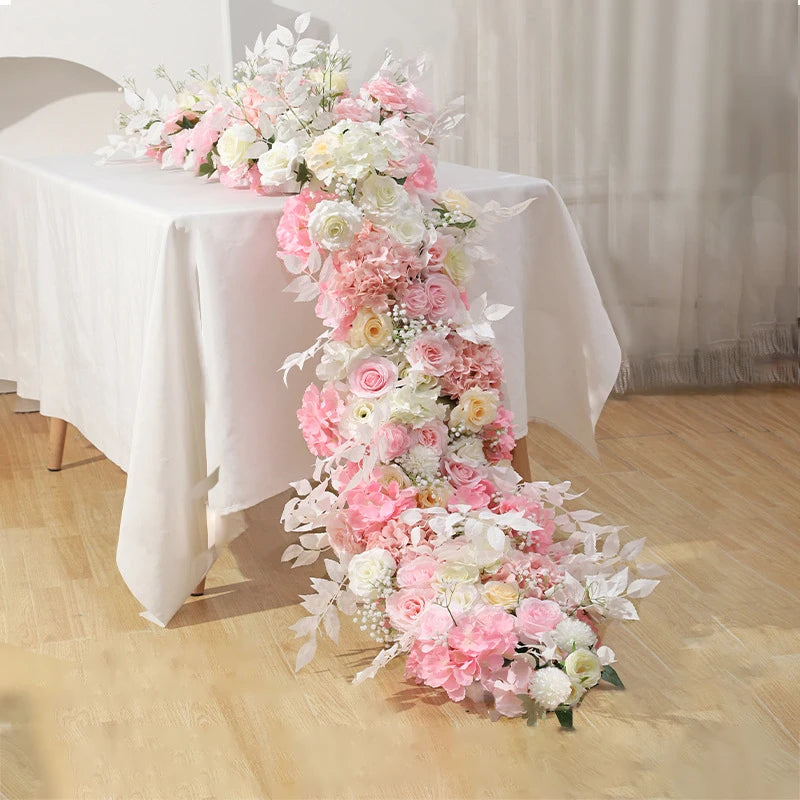 Caminho de Rosas e Hortênsias – Decoração para Casamento e Eventos