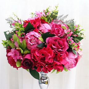 Bola Floral de Rosas, Hortênsias e Peônias – Centro de Mesa para Casamento e Festas