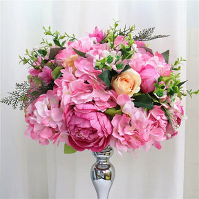 Bola Floral de Rosas, Hortênsias e Peônias – Centro de Mesa para Casamento e Festas