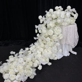 Caminho de Rosas e Hortênsias – Decoração para Casamento e Eventos