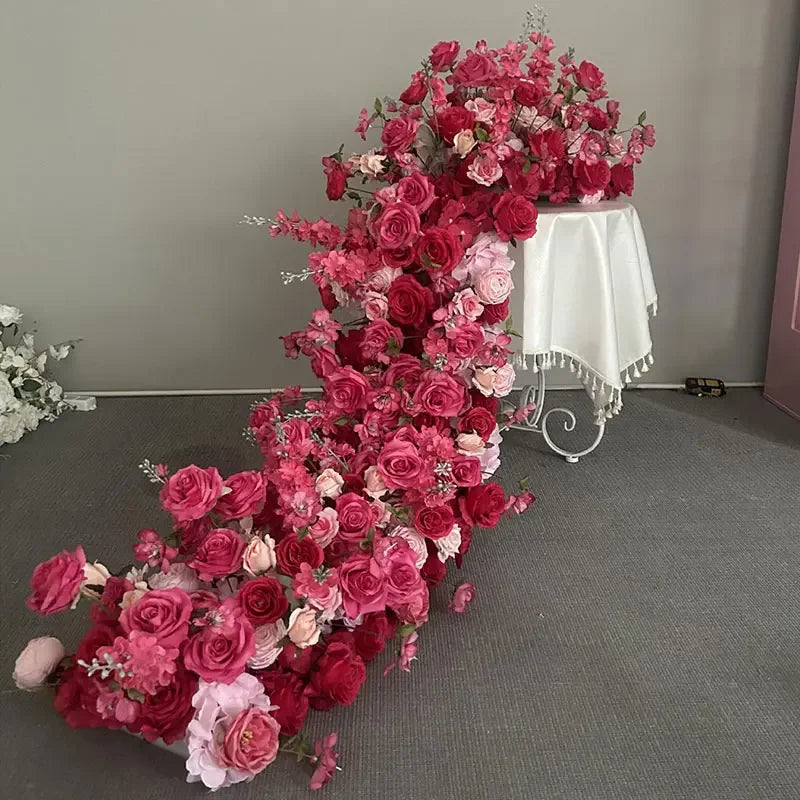 Caminho de Rosas e Hortênsias – Decoração para Casamento e Eventos